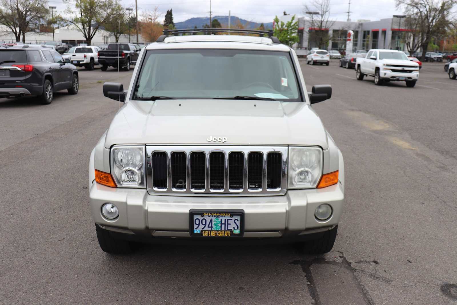 Used 2007 Jeep Commander Sport AWD/4WD image 2