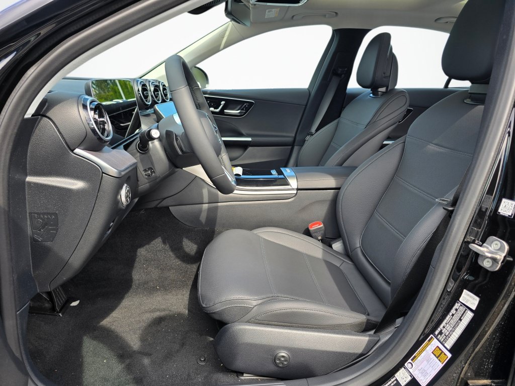 New 2026 Mercedes-Benz C 300 4MATIC Sedan image 12