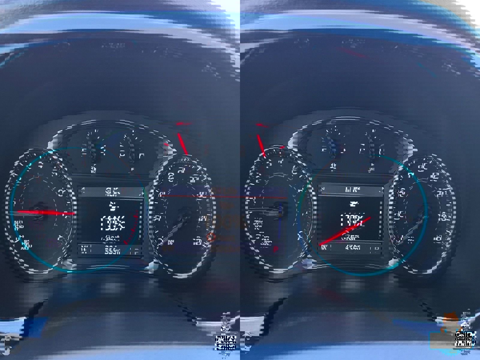 Used 2023 Chevrolet Traverse LT image 27