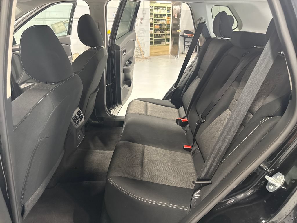 Used 2024 Nissan Rogue SV AWD/4WD image 35