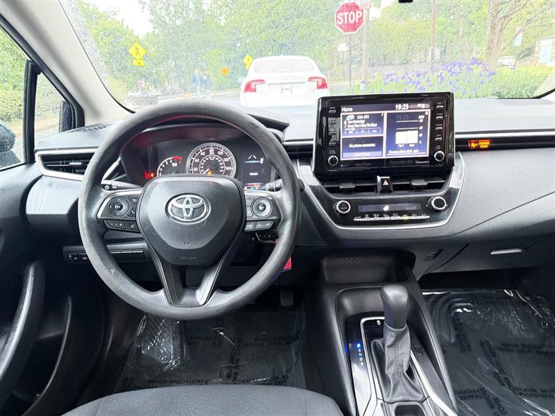 Used 2021 Toyota Corolla LE FWD image 29