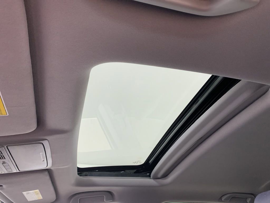 Used 2022 Honda CR-V Touring image 28