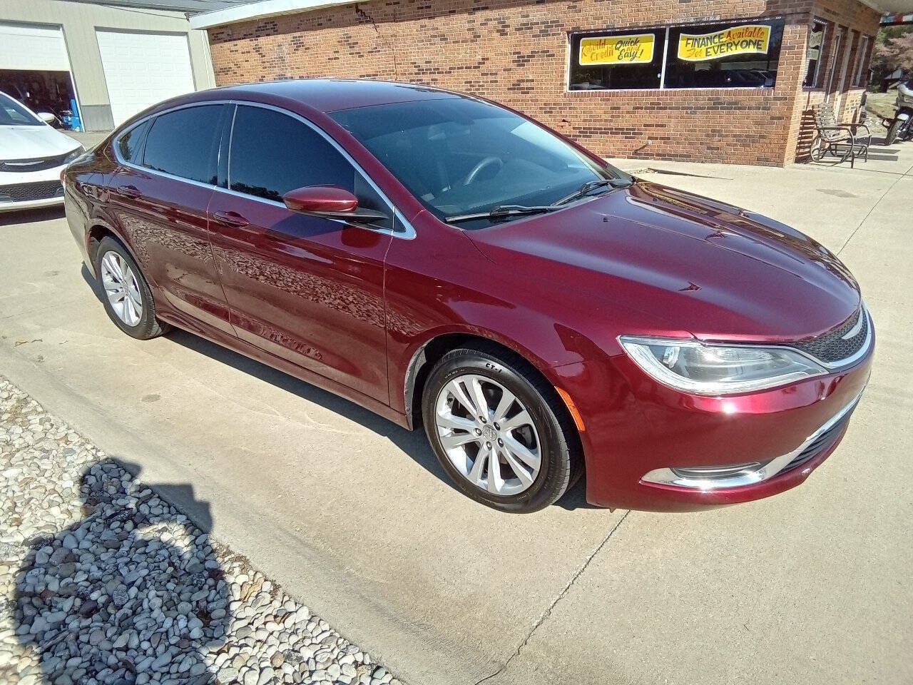 Used 2015 Chrysler 200 Limited FWD image 2
