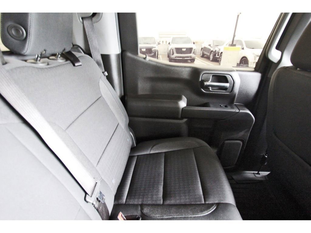 Used 2024 Chevrolet Silverado 1500 Custom image 11