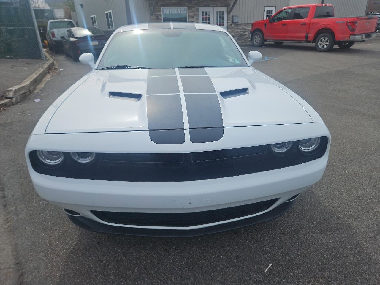 Used 2018 Dodge Challenger SXT Plus RWD image 8