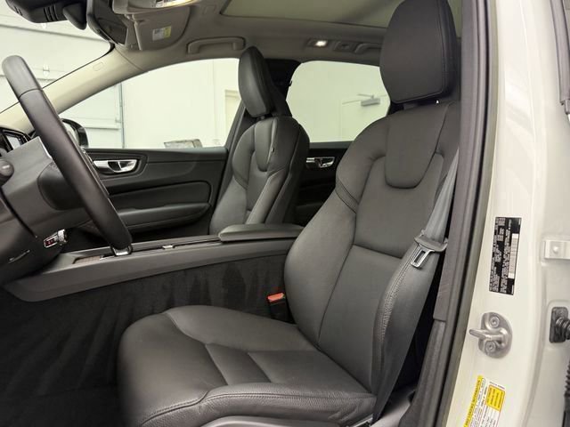 Certified 2023 Volvo XC60 B5 Plus w/ Climate Package image 13