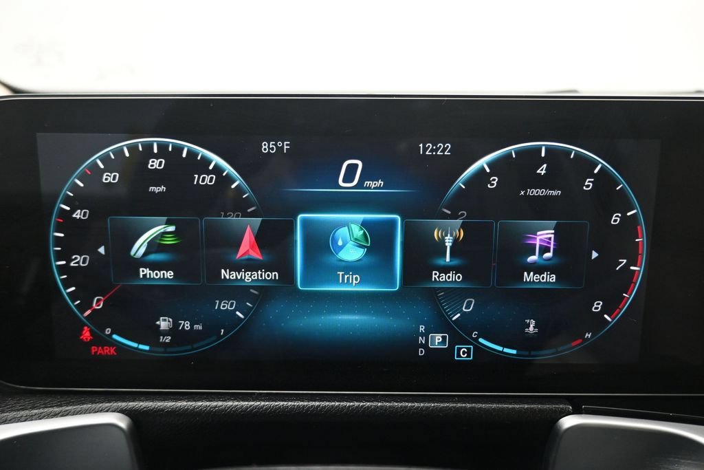 Used 2022 Mercedes-Benz GLB 250 4MATIC image 17