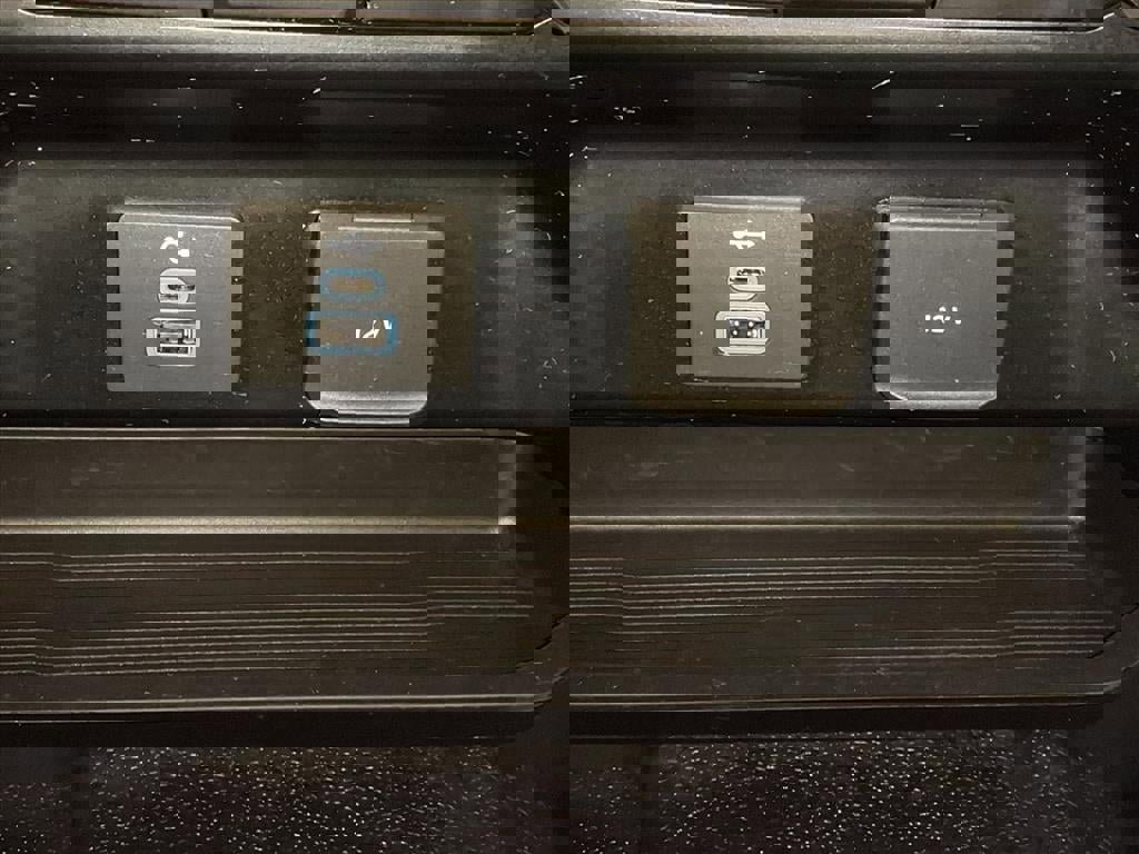 Used 2024 Ford F250 XLT w/ FX4 Off-Road Package image 20