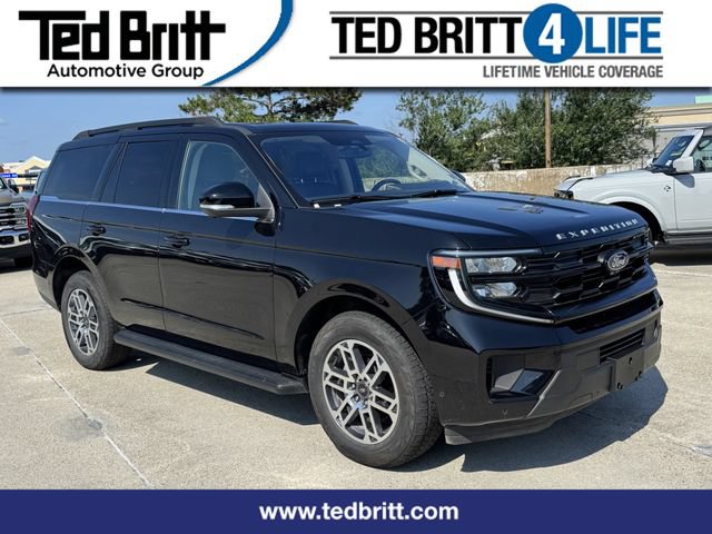 Used 2025 Ford Expedition Active AWD/4WD image 1