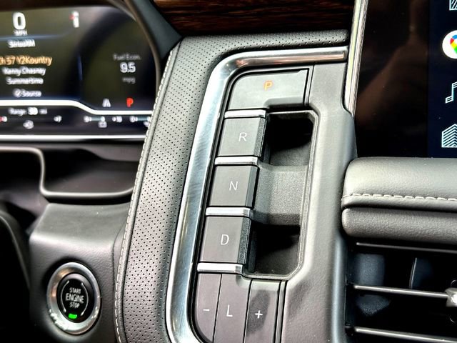 Used 2022 Chevrolet Tahoe Premier RWD image 17
