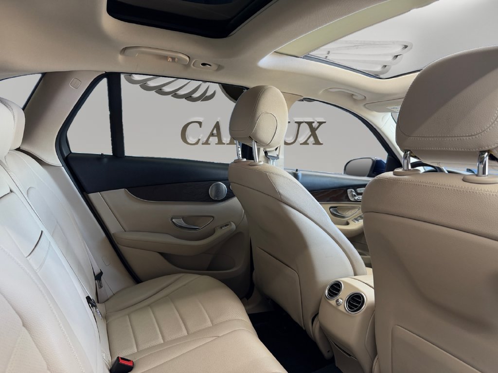 Used 2019 Mercedes-Benz GLC 350e 4MATIC image 24