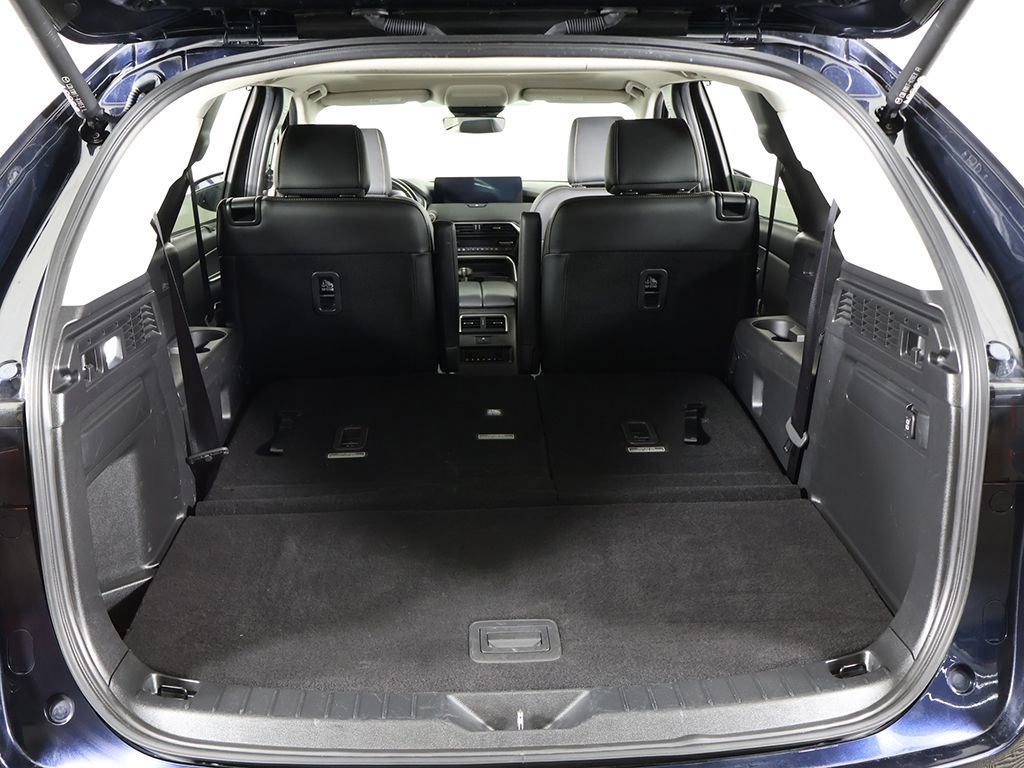 Used 2025 MAZDA CX-90 3.3 Turbo w/ Preferred Package image 19