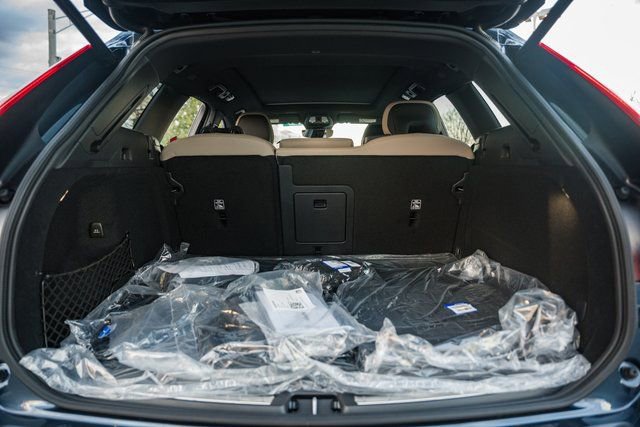 New 2026 Volvo XC60 T8 Plus w/ Protection Package Premier image 9
