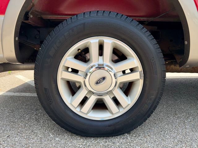 Used 2004 Ford F150 Lariat RWD image 21