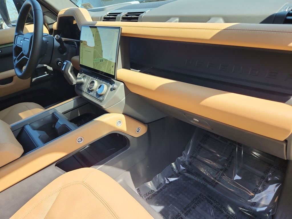 New 2026 Land Rover Defender 130 X-Dynamic SE image 28