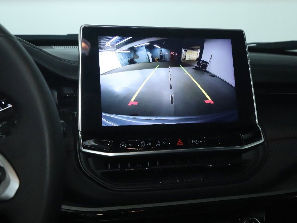 Used 2025 Jeep Compass Trailhawk image 29