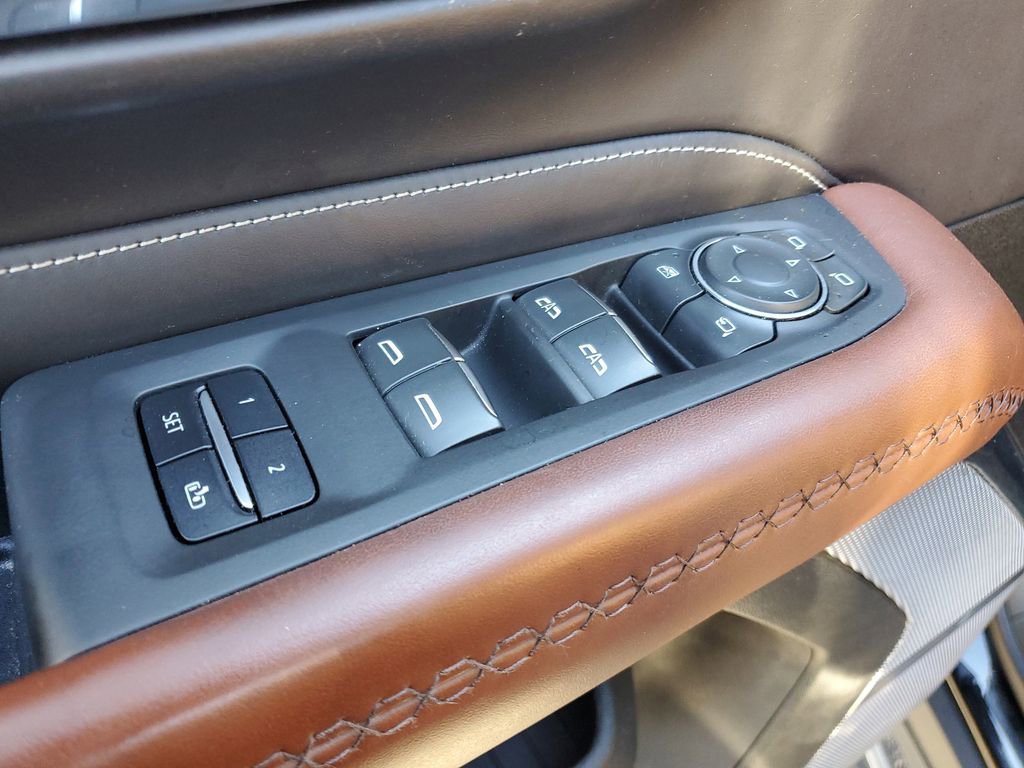 Used 2023 GMC Yukon Denali Ultimate image 26