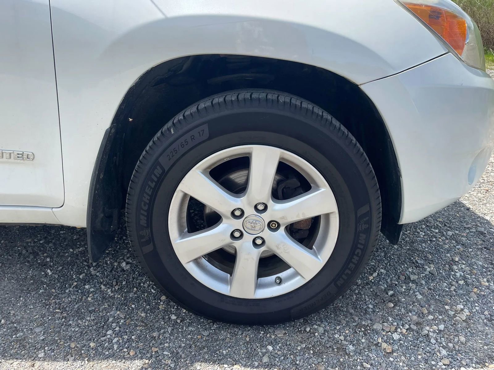 Used 2008 Toyota RAV4 Limited AWD/4WD image 30