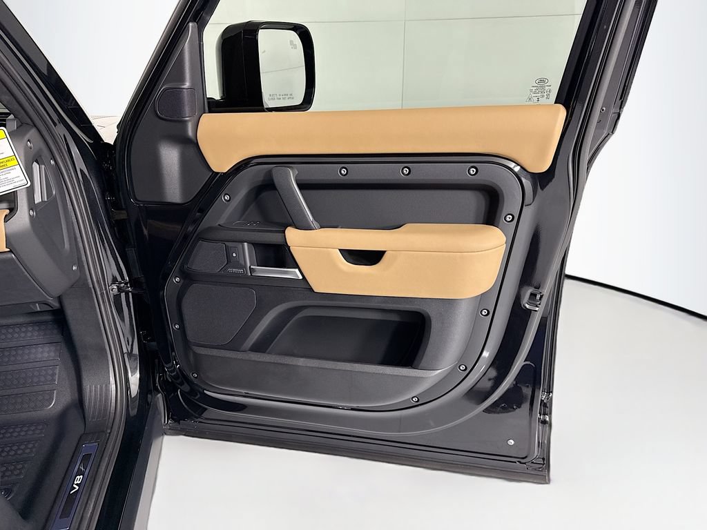 New 2026 Land Rover Defender 130 V8 AWD/4WD image 27