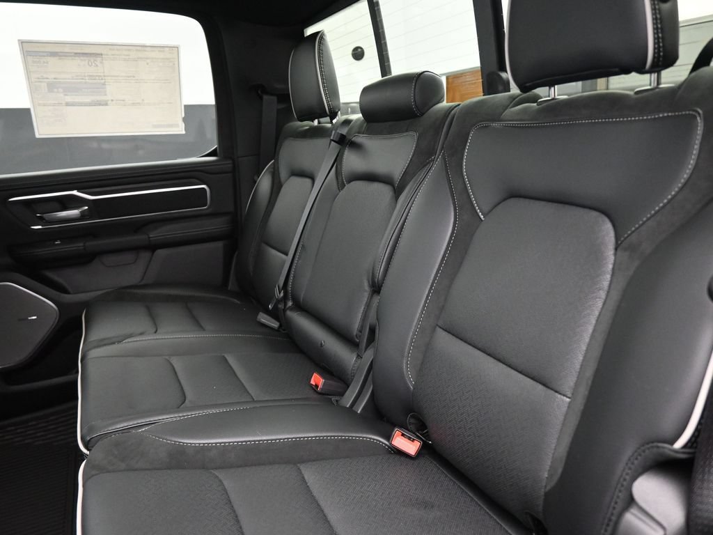 New 2026 RAM 1500 Laramie AWD/4WD image 16