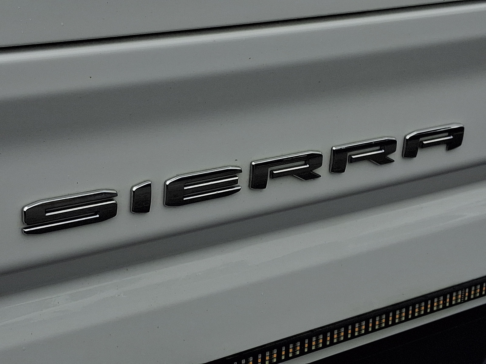Used 2022 GMC Sierra 1500 Elevation w/ LPO, Elevation Black Package AWD/4WD image 30