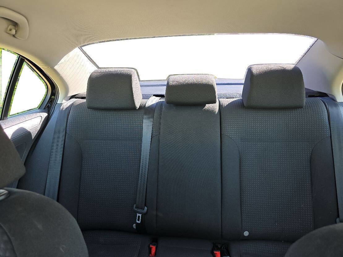 Used 2016 Volkswagen Jetta SE image 19