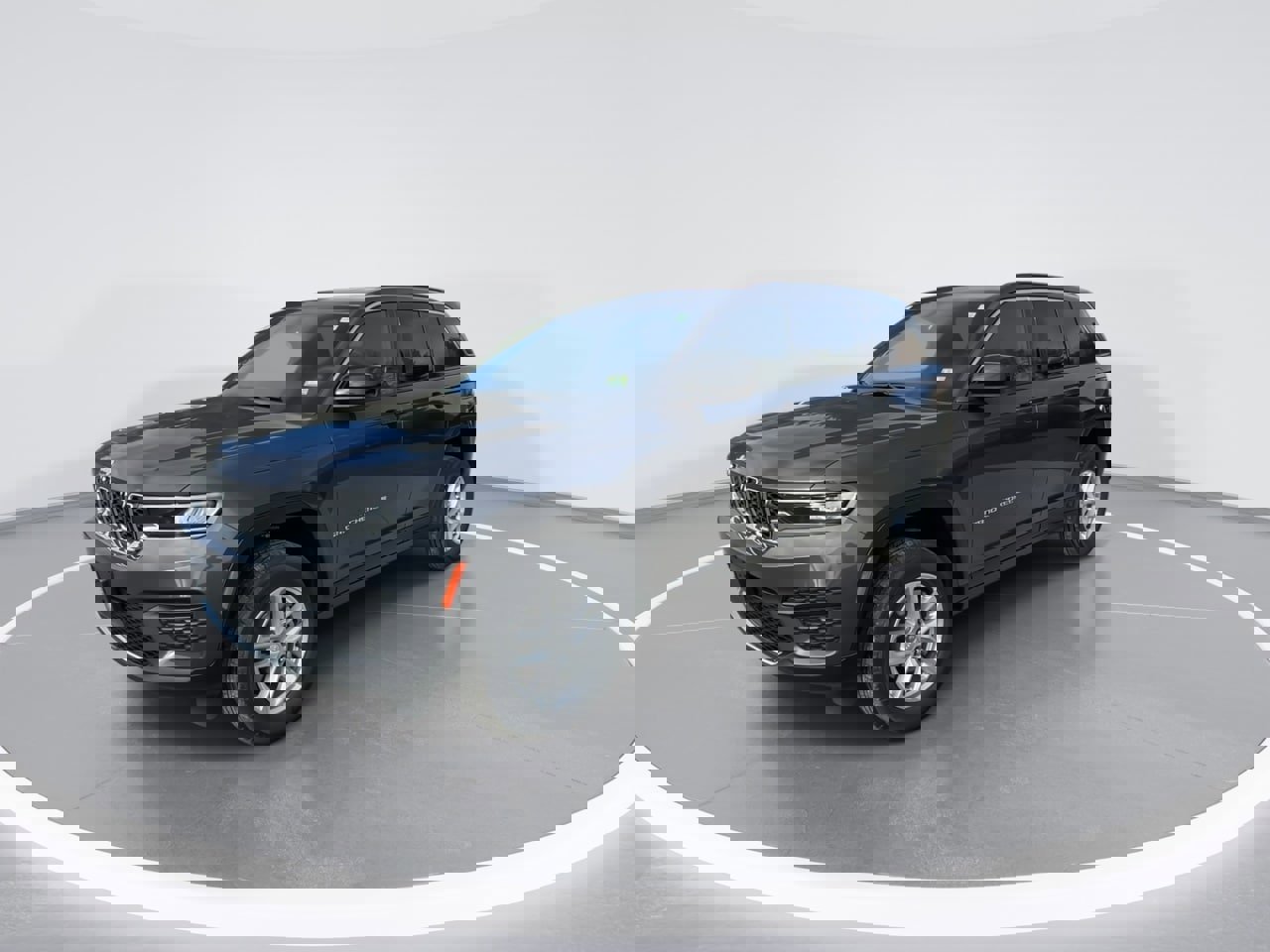 New 2025 Jeep Grand Cherokee Laredo X image 4