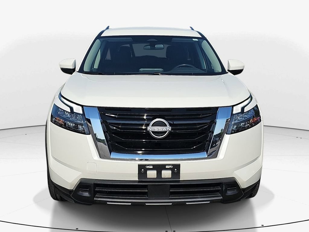 Used 2024 Nissan Pathfinder SV FWD image 12