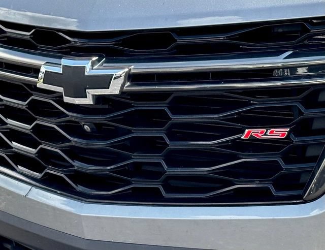 Used 2023 Chevrolet Traverse RS FWD image 6
