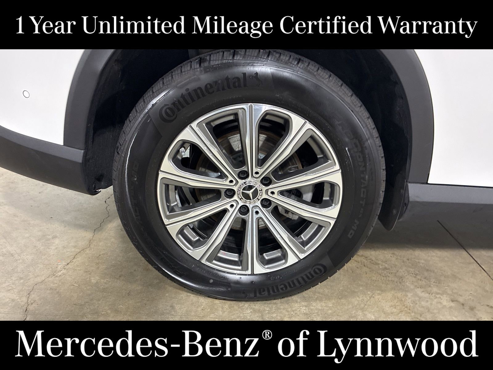 Used 2025 Mercedes-Benz GLC 300 4MATIC image 11