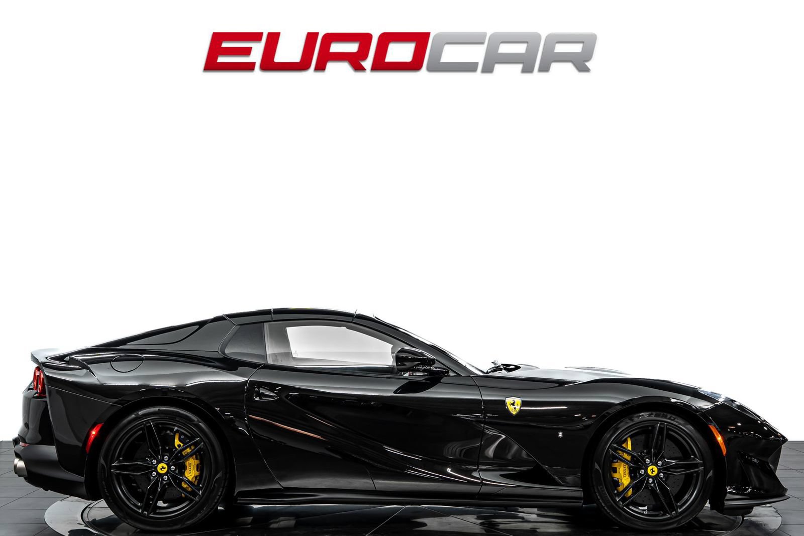 Used 2022 Ferrari 812 GTS RWD image 8