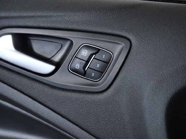 Certified 2019 Ford Escape Titanium AWD/4WD image 26