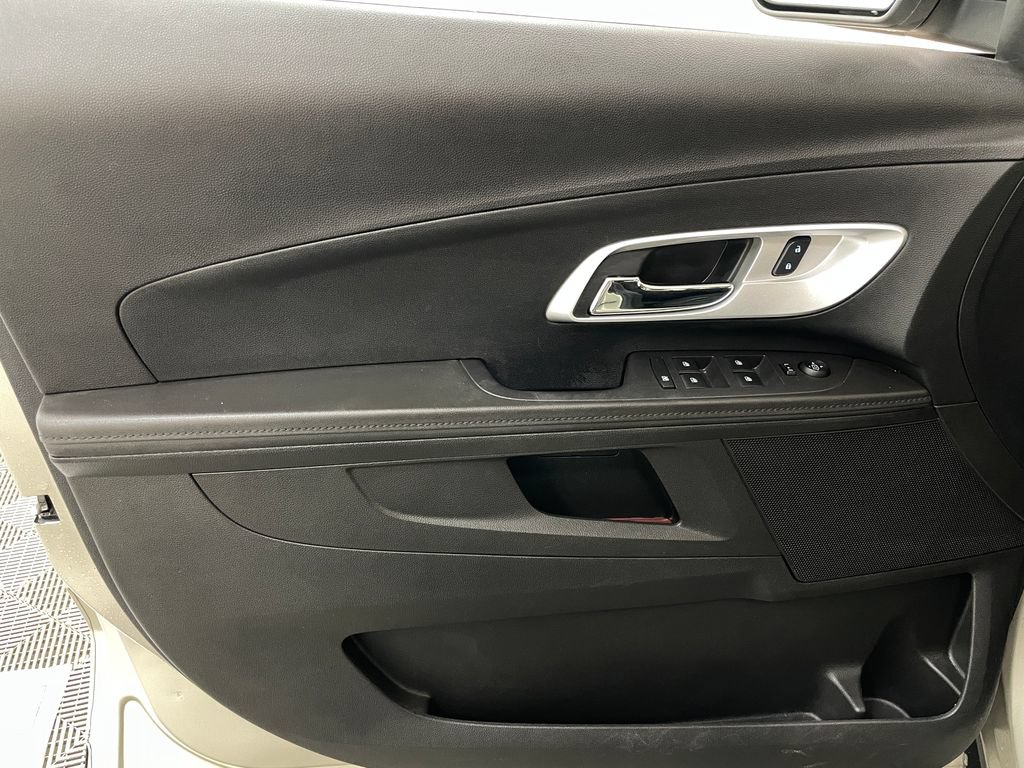 Used 2015 Chevrolet Equinox LS FWD image 19