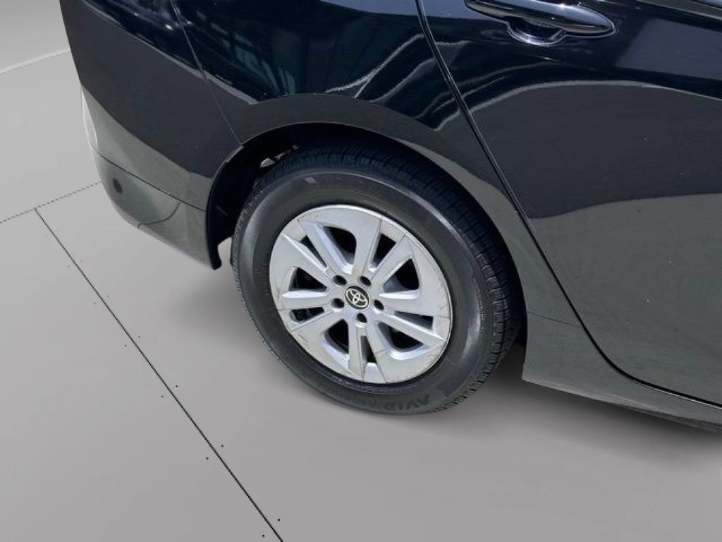 Used 2018 Toyota Prius One w/ Carpet Mat Package FWD image 28