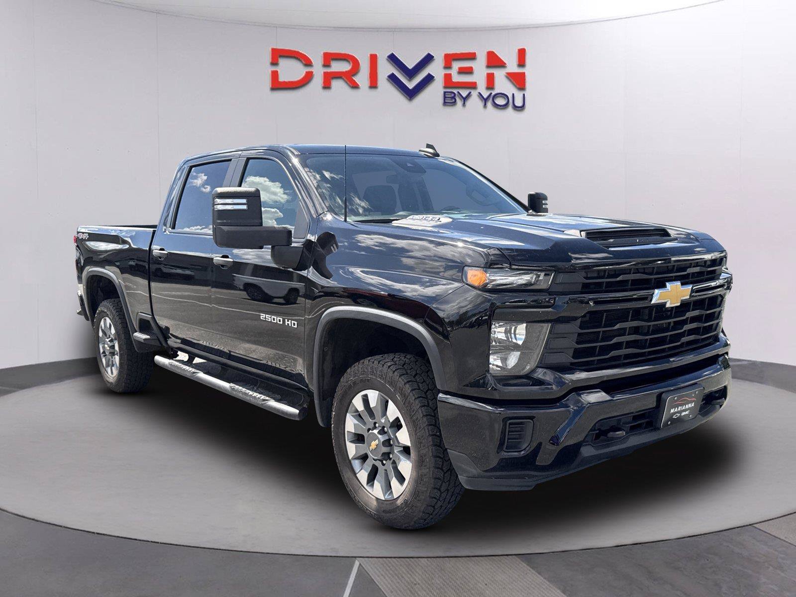 Used 2024 Chevrolet Silverado 2500 Custom w/ Custom Convenience Package AWD/4WD image 2