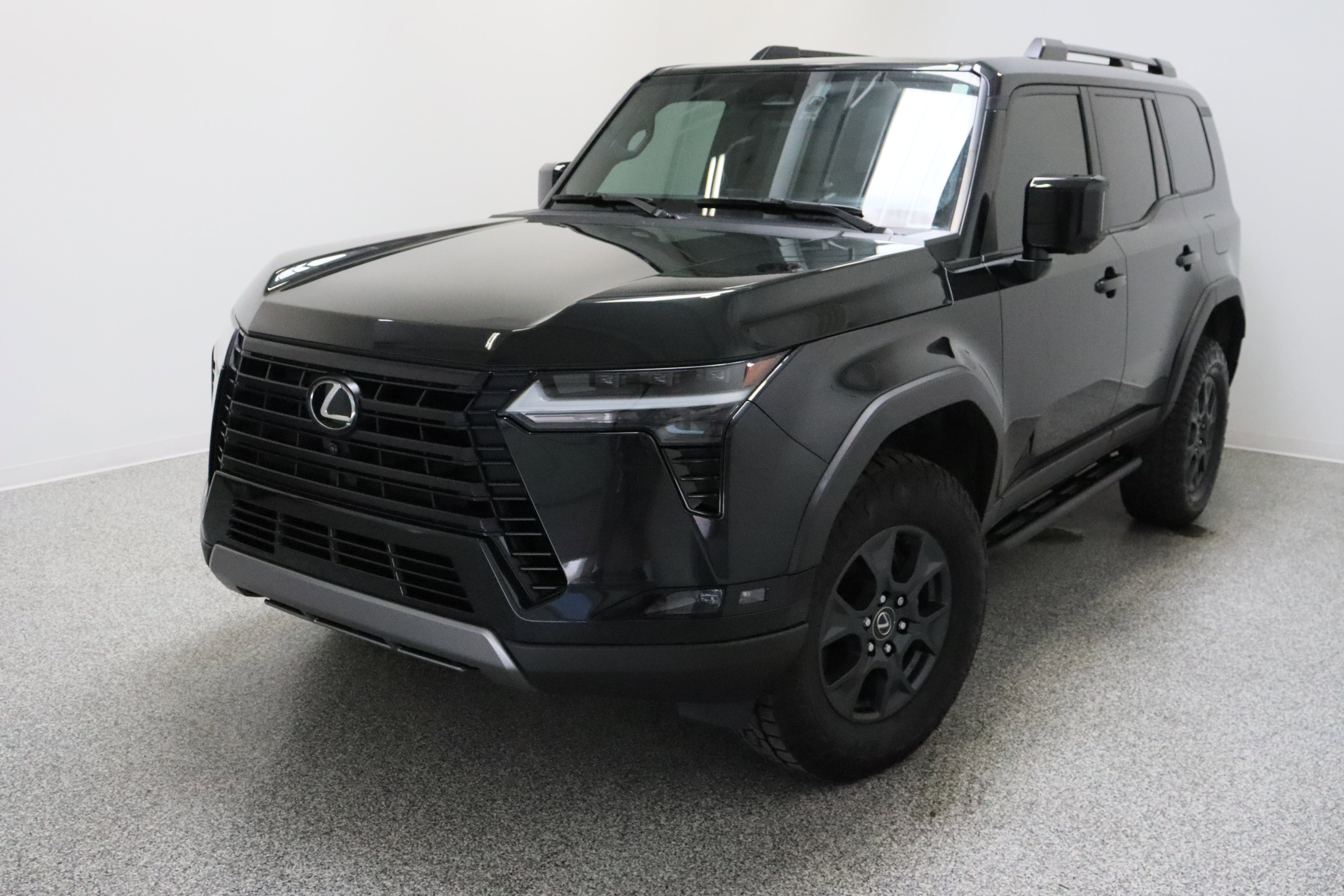 Used 2024 Lexus GX 550 image 2