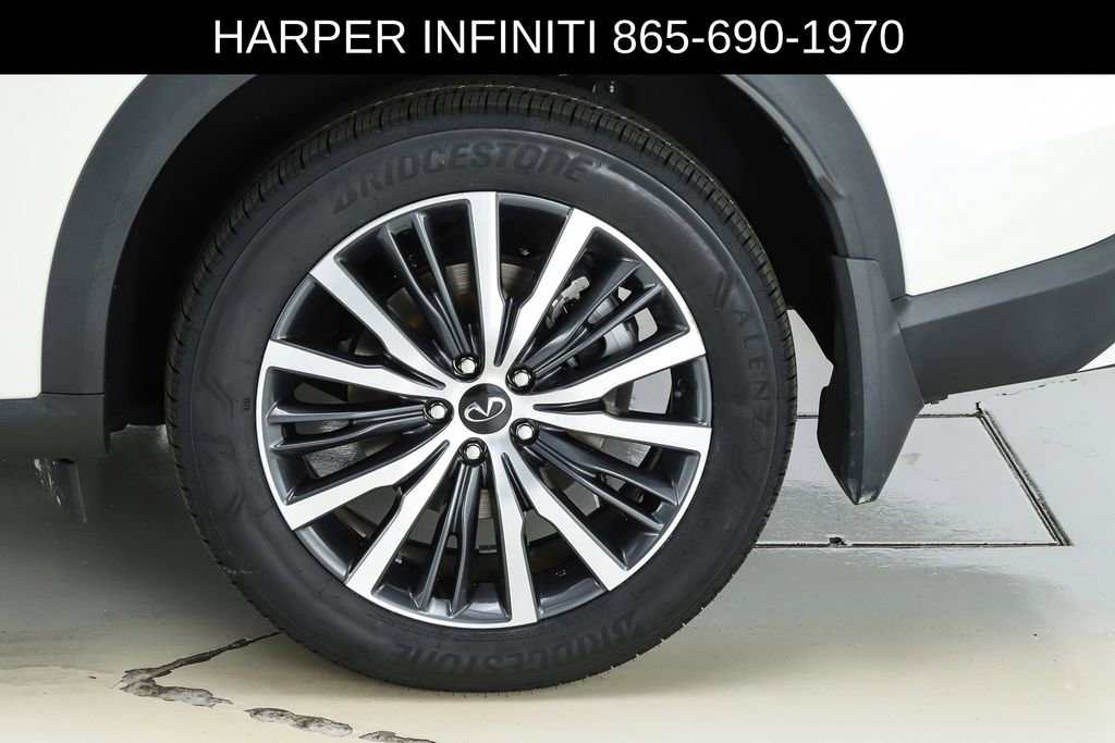 Used 2023 INFINITI QX60 Sensory w/ Cargo Package AWD/4WD image 7