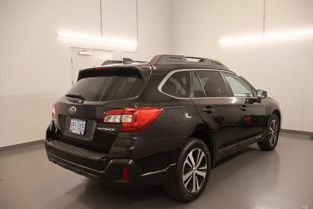 Used 2018 Subaru Outback 2.5i Limited AWD/4WD image 2