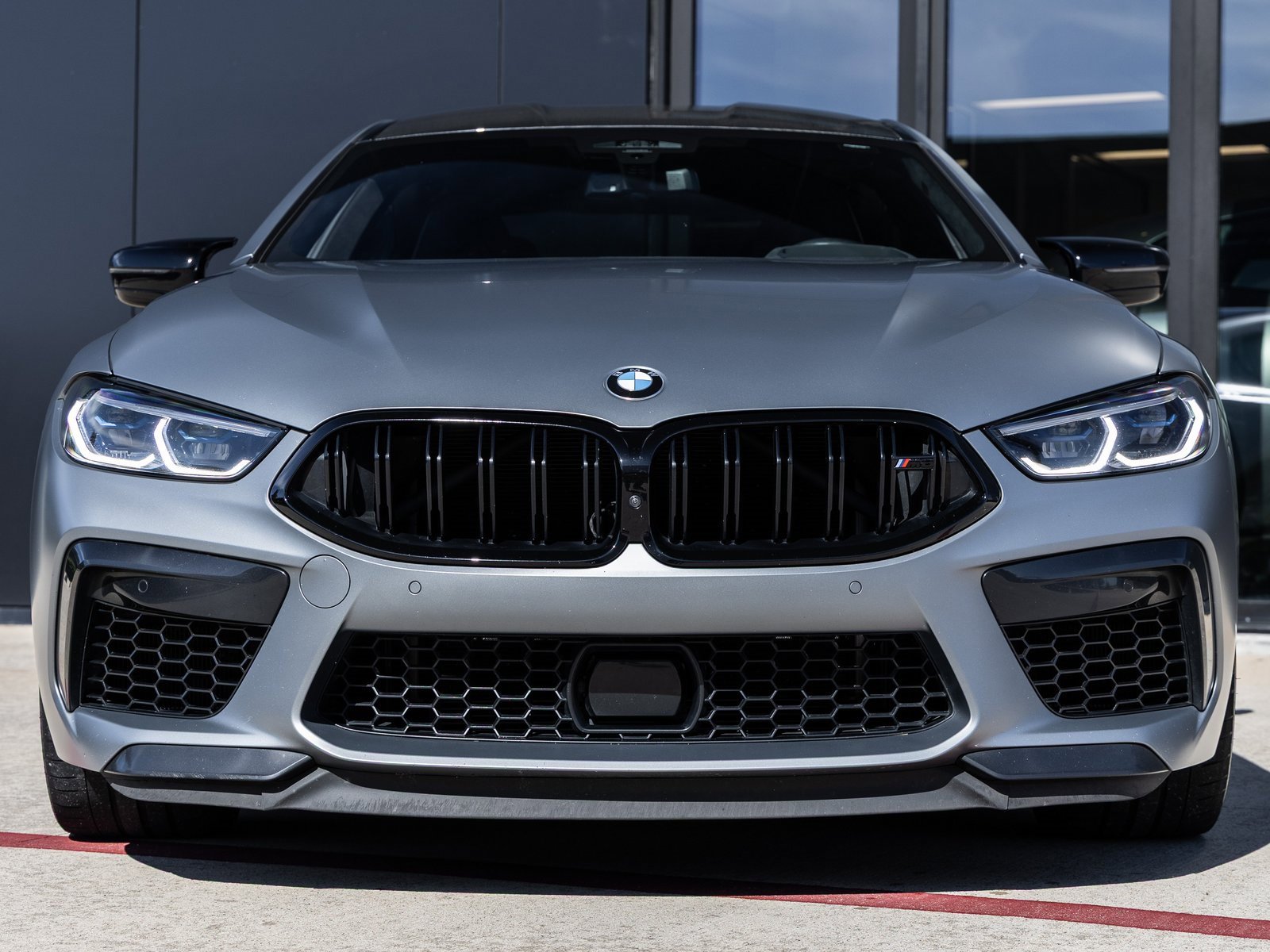 Used 2025 BMW M8 Competition image 4