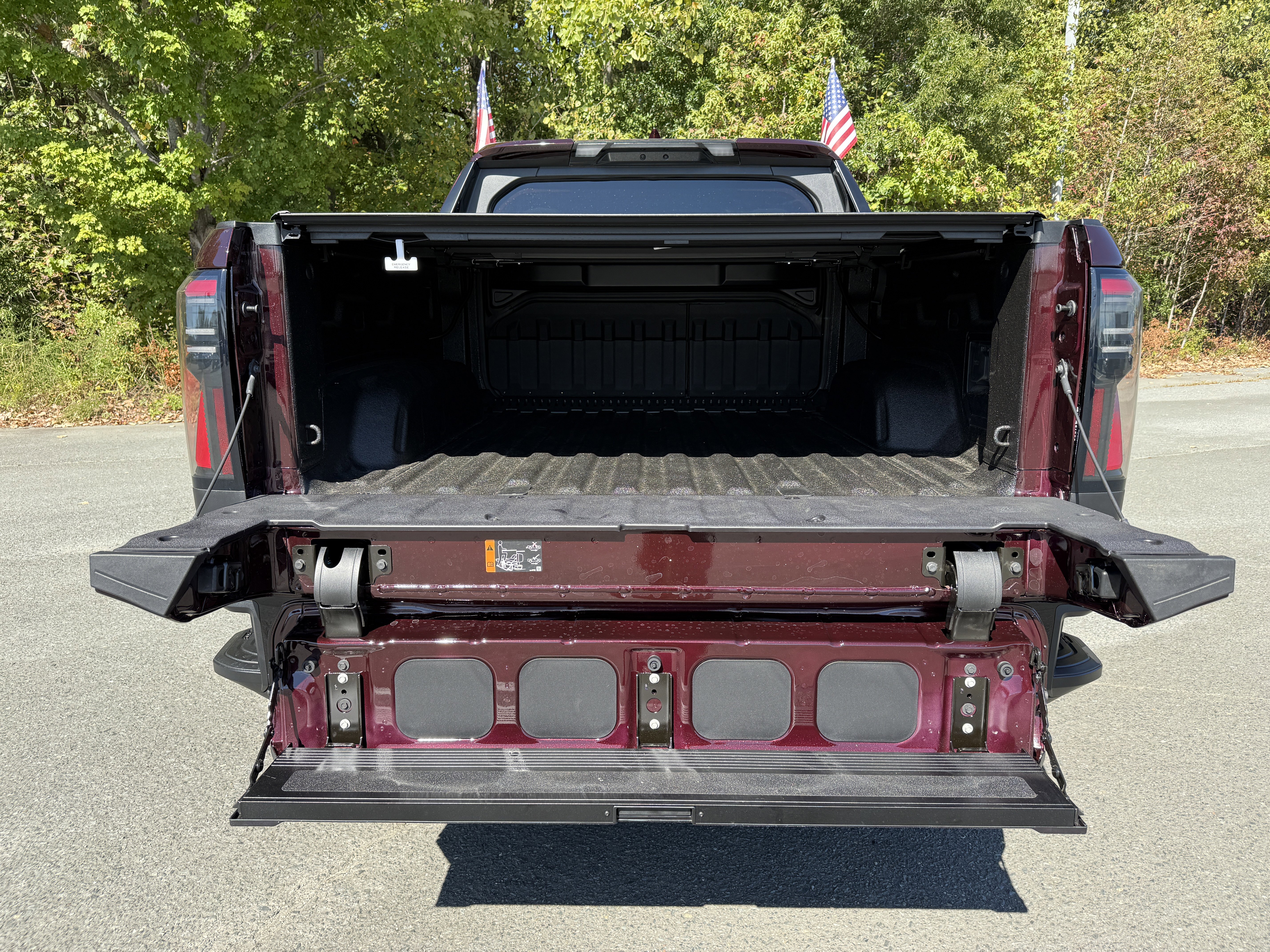 New 2026 GMC Sierra EV Elevation w/ Premium Package image 38