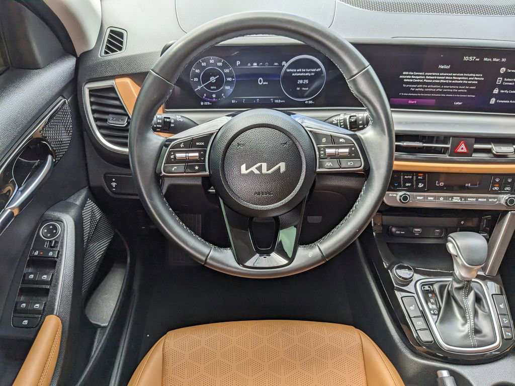 Certified 2026 Kia Seltos EX w/ EX Sunroof Package image 15