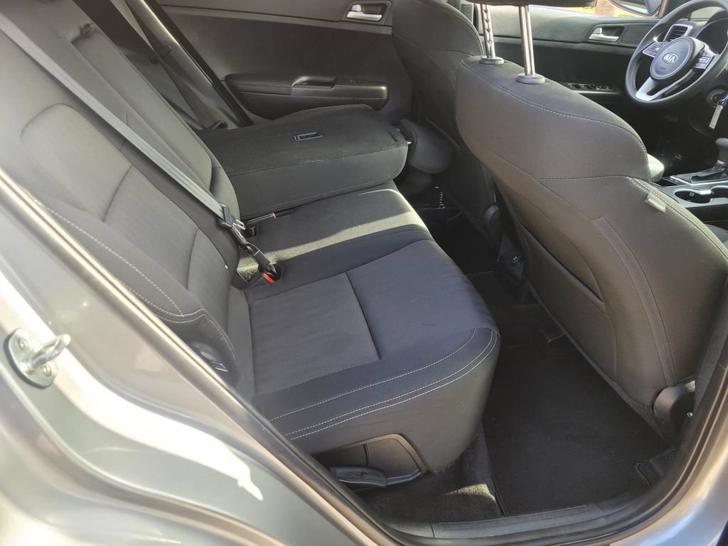 Used 2022 Kia Sportage LX FWD image 11