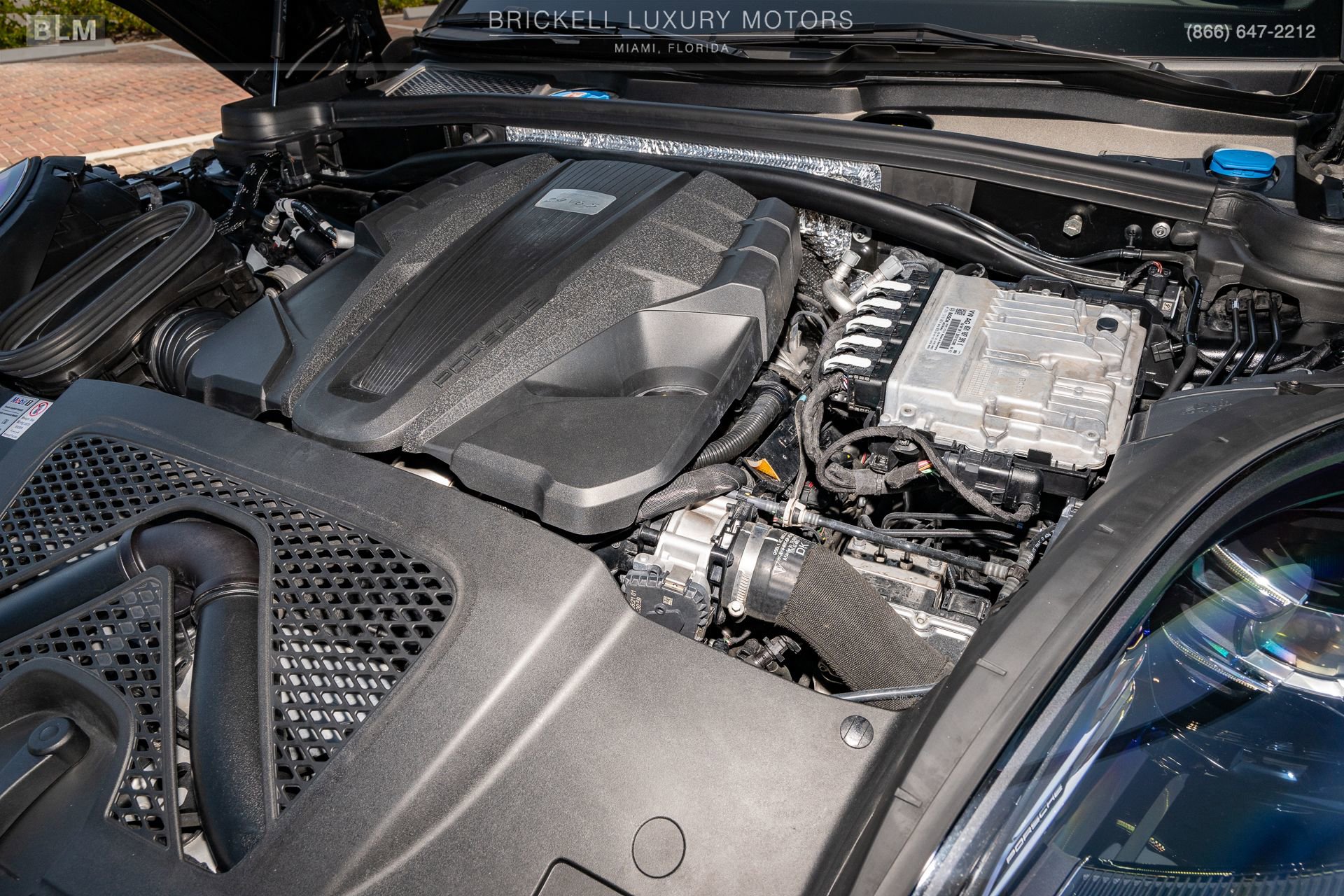 Used 2022 Porsche Macan S AWD/4WD image 38