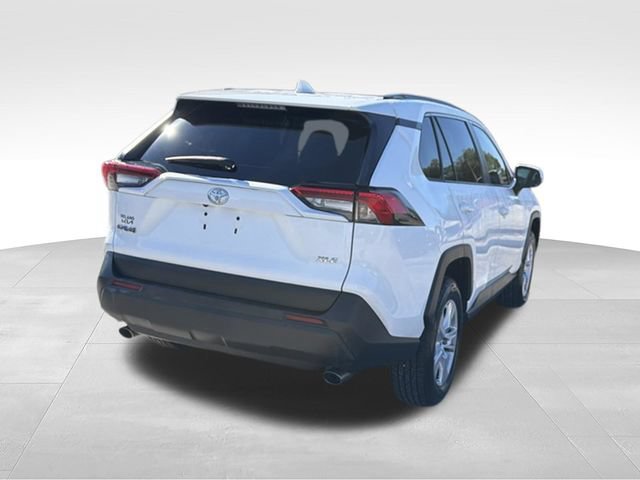 Used 2020 Toyota RAV4 XLE w/ Convenience Package FWD image 5