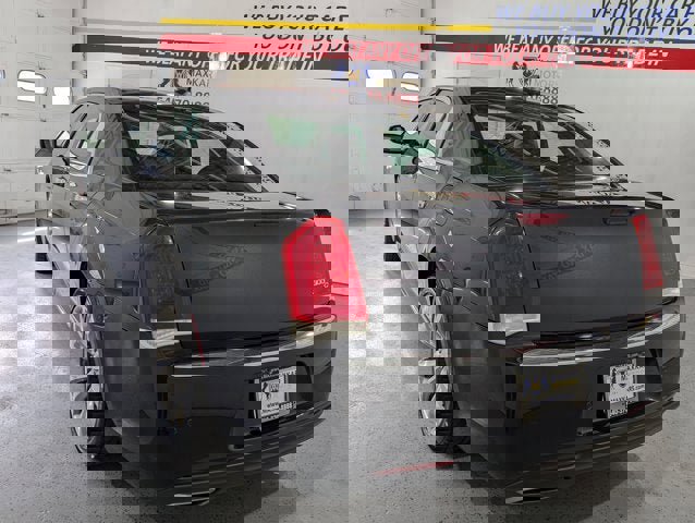 Used 2017 Chrysler 300 C w/ Safetytec Plus Group image 5