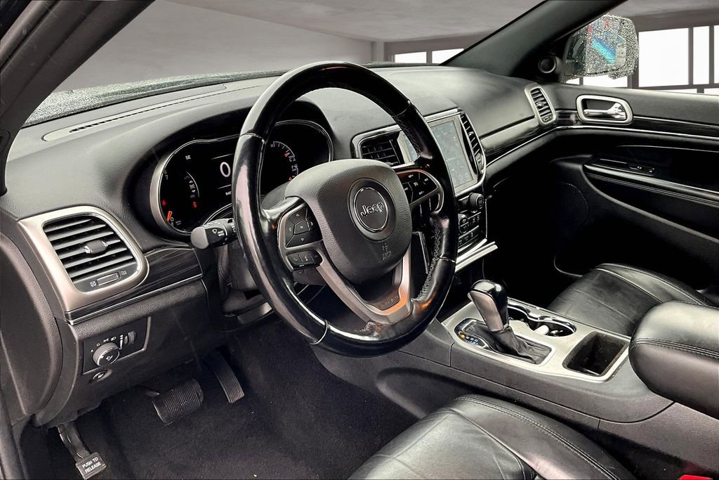 Used 2022 Jeep Grand Cherokee Limited image 15