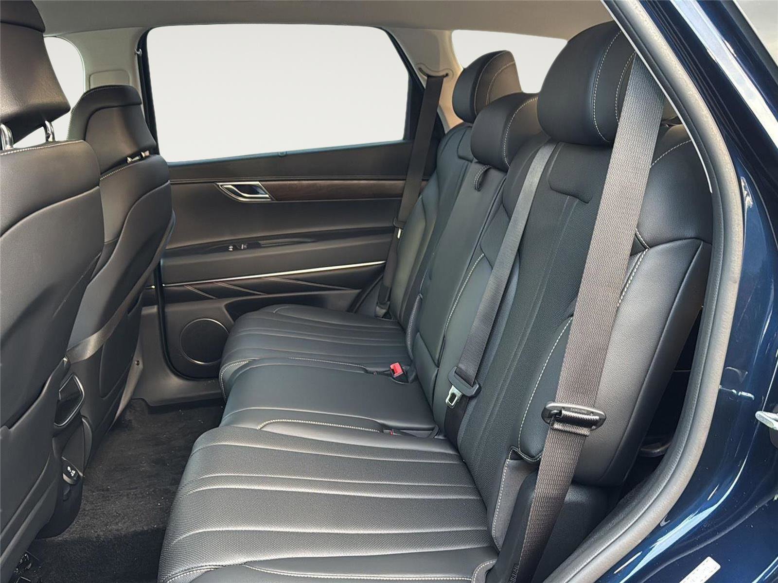 Used 2023 Genesis GV80 2.5T image 29