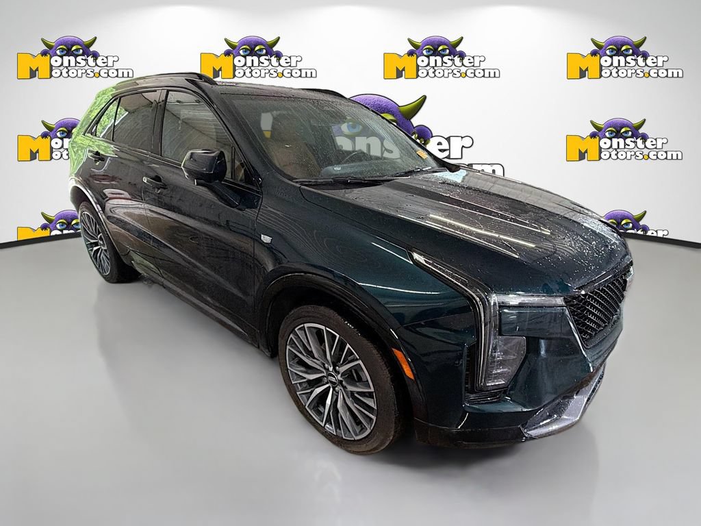 Used 2024 Cadillac XT4 Sport AWD/4WD image 3