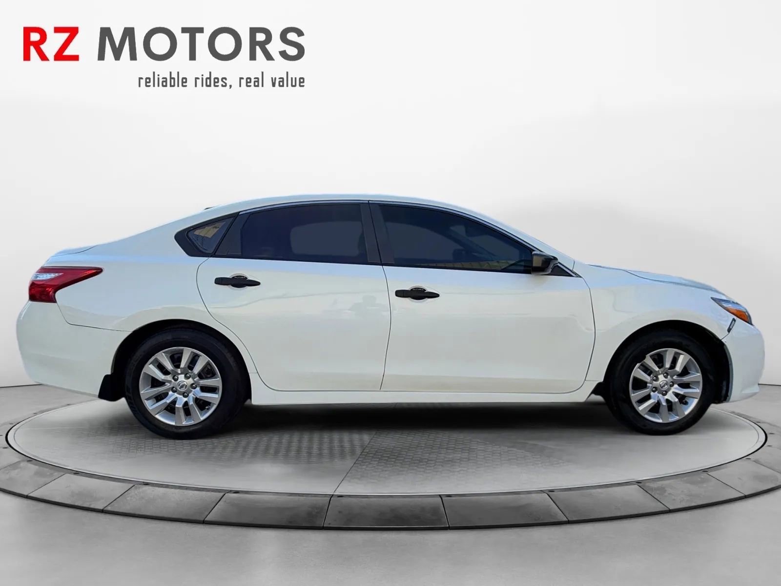 Used 2017 Nissan Altima 2.5 S w/ Power Driver Seat Package image 6