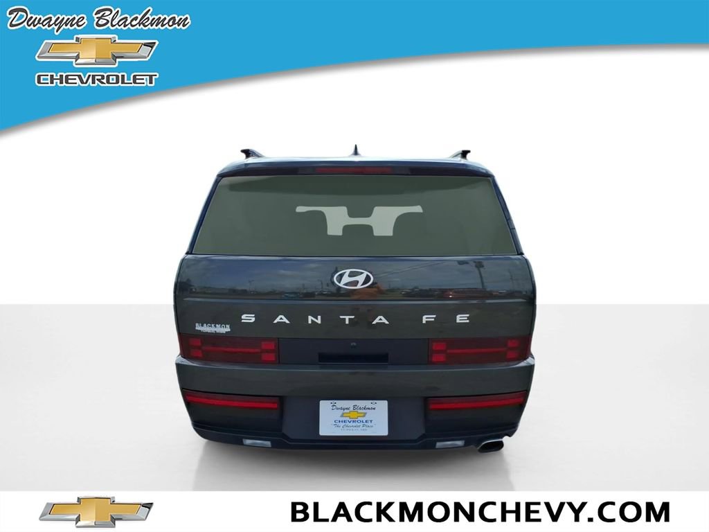 Used 2025 Hyundai Santa Fe SEL image 4
